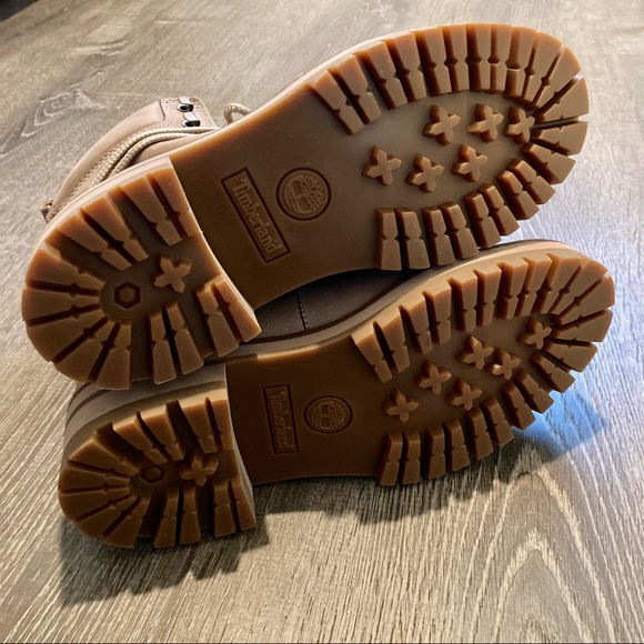 Timberland Women’s Courmayeur Valley Hiking Boots Taupe Nubuck Sz 7 NWOB - Picture 10 of 14